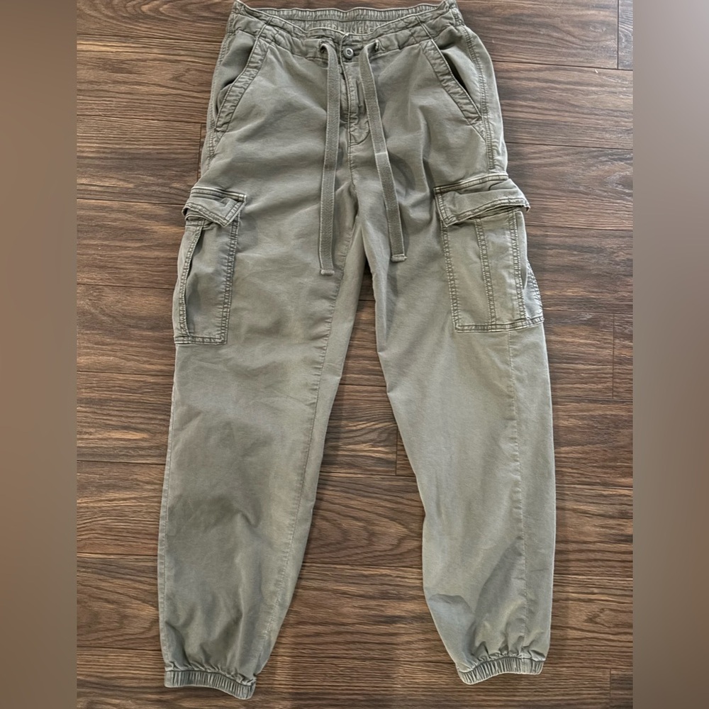 American Eagle Women's  Olive Army Green Cargo Pants